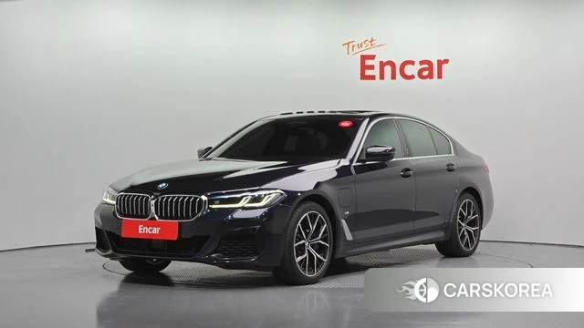 BMW 5 Series (G30) 2021 Черный из Кореи