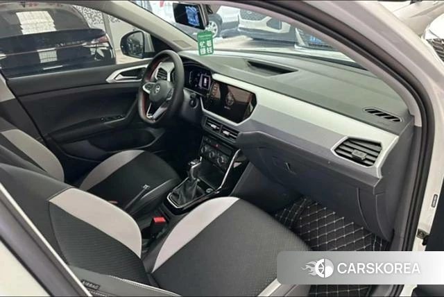 Volkswagen Tacqua 2021 Белый из Китая