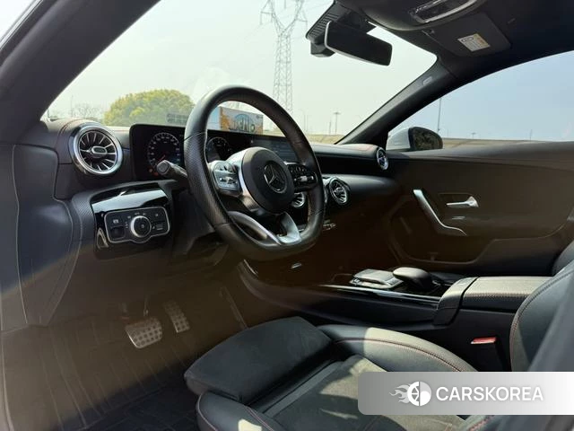 Mercedes-Benz CLA 2021 Белый из Китая