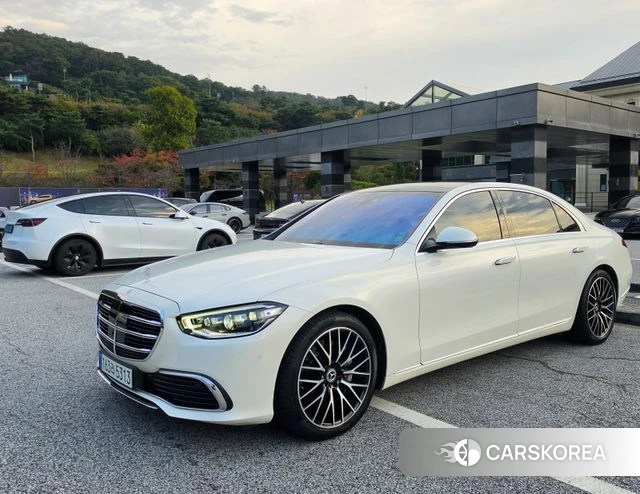 Mercedes-Benz S-Class W223 2021 Белый из Кореи
