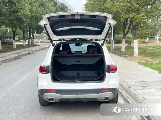 Mercedes-Benz GLB 2022 Белый из Китая