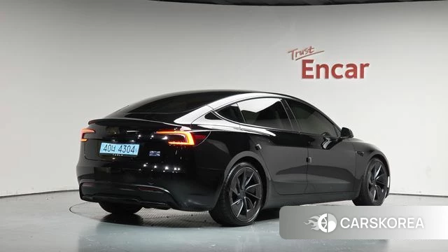 Tesla Model 3 2026 Черный из Кореи