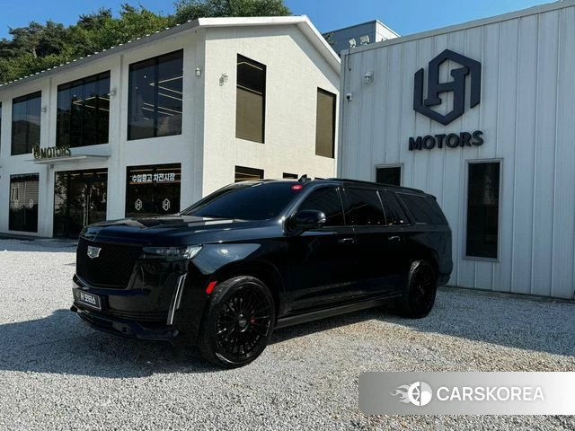Cadillac Escalade 5th Generation 2023 Черный из Кореи