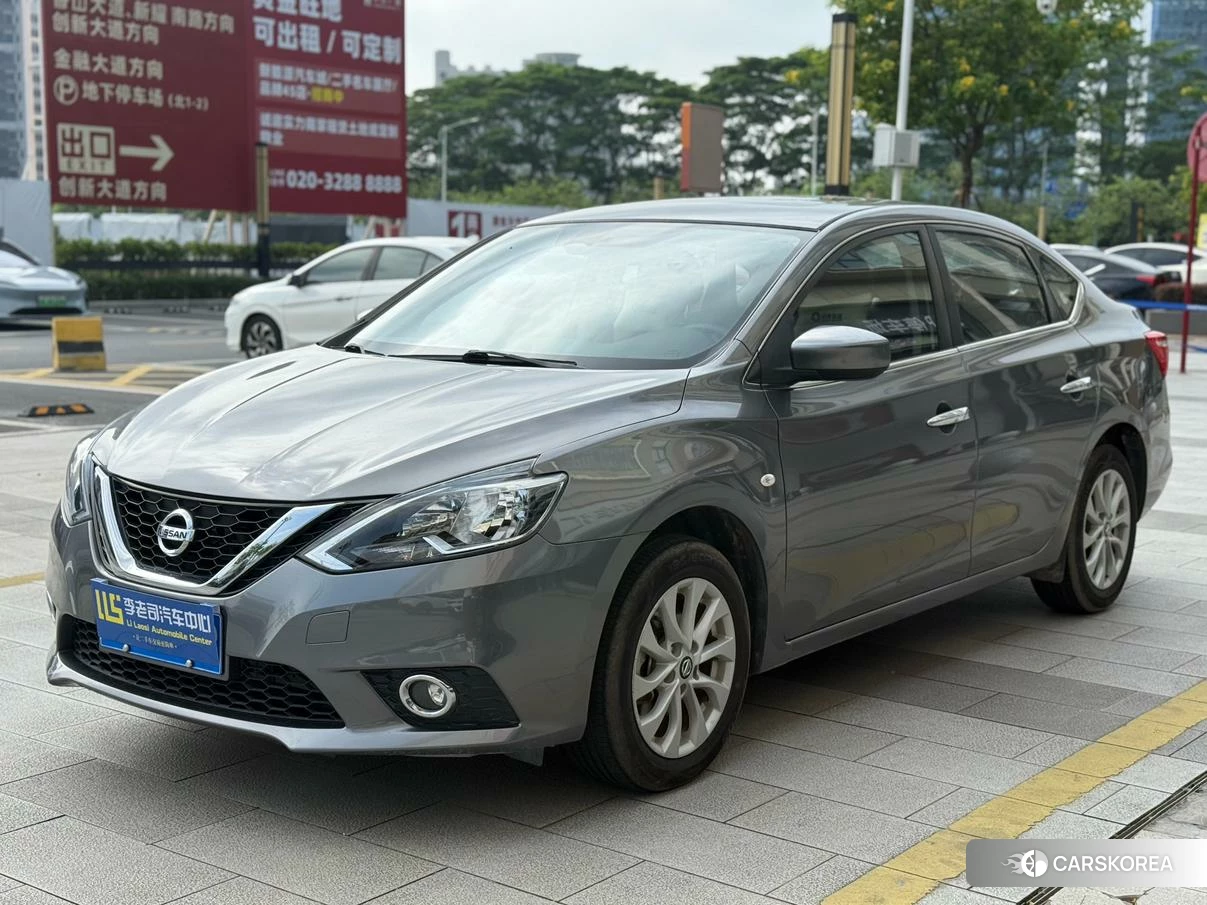 Nissan Sylphy 2021 Темно-серый из Китая