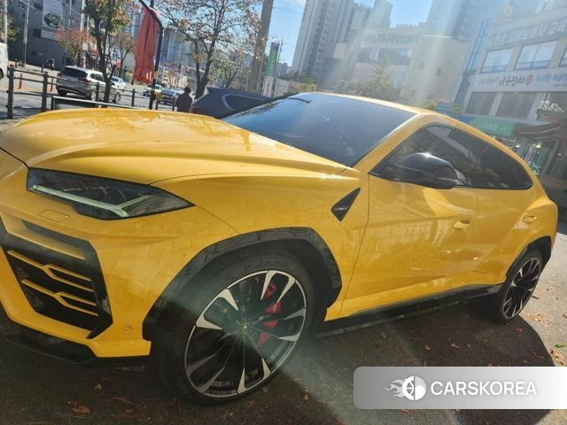 Lamborghini Urus 2021 Желтый из Кореи