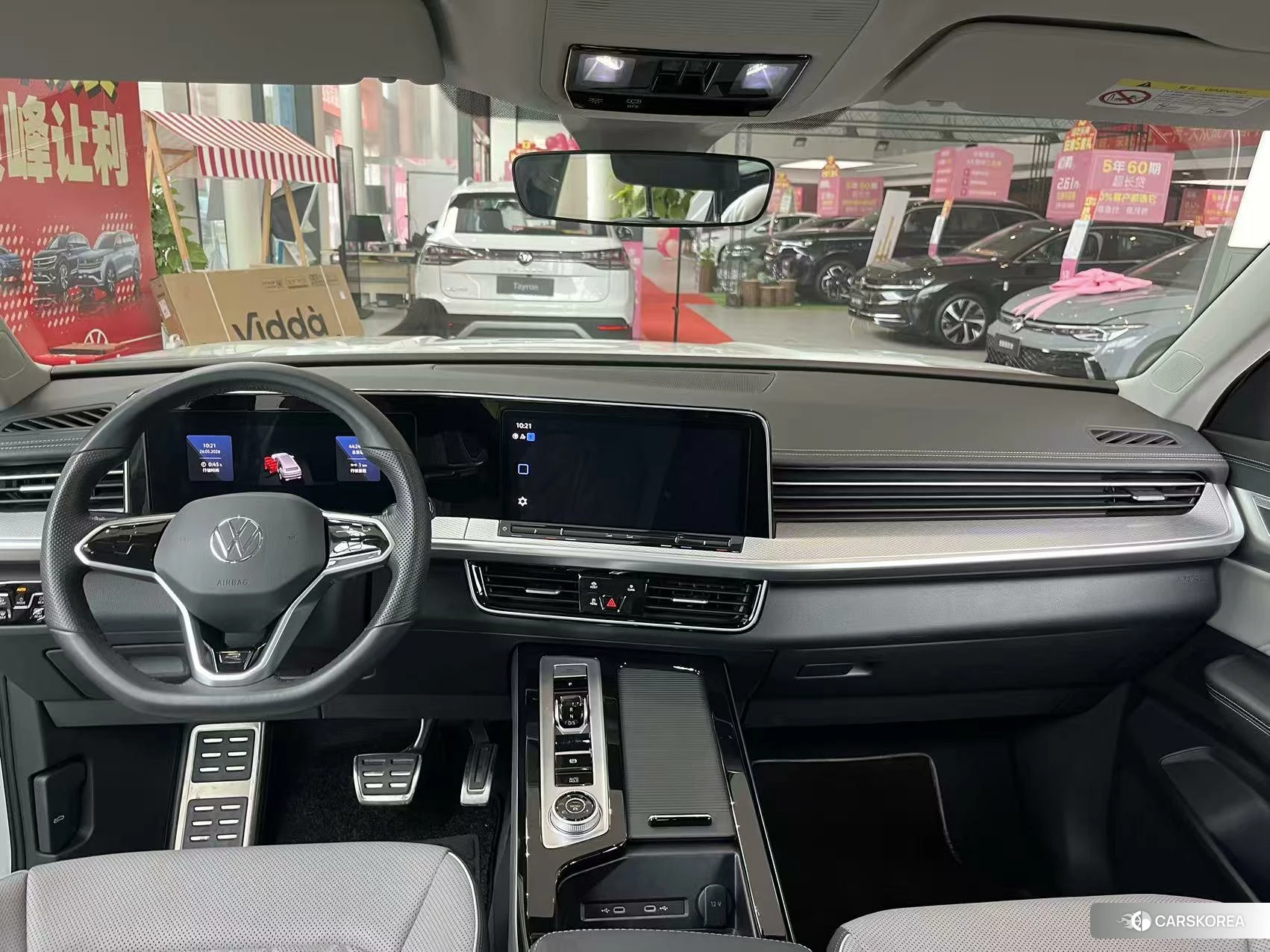 Volkswagen Tavendor 2022 Белый из Китая