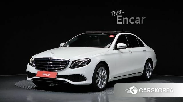 Mercedes-Benz E-Class W213 2019 Белый из Кореи