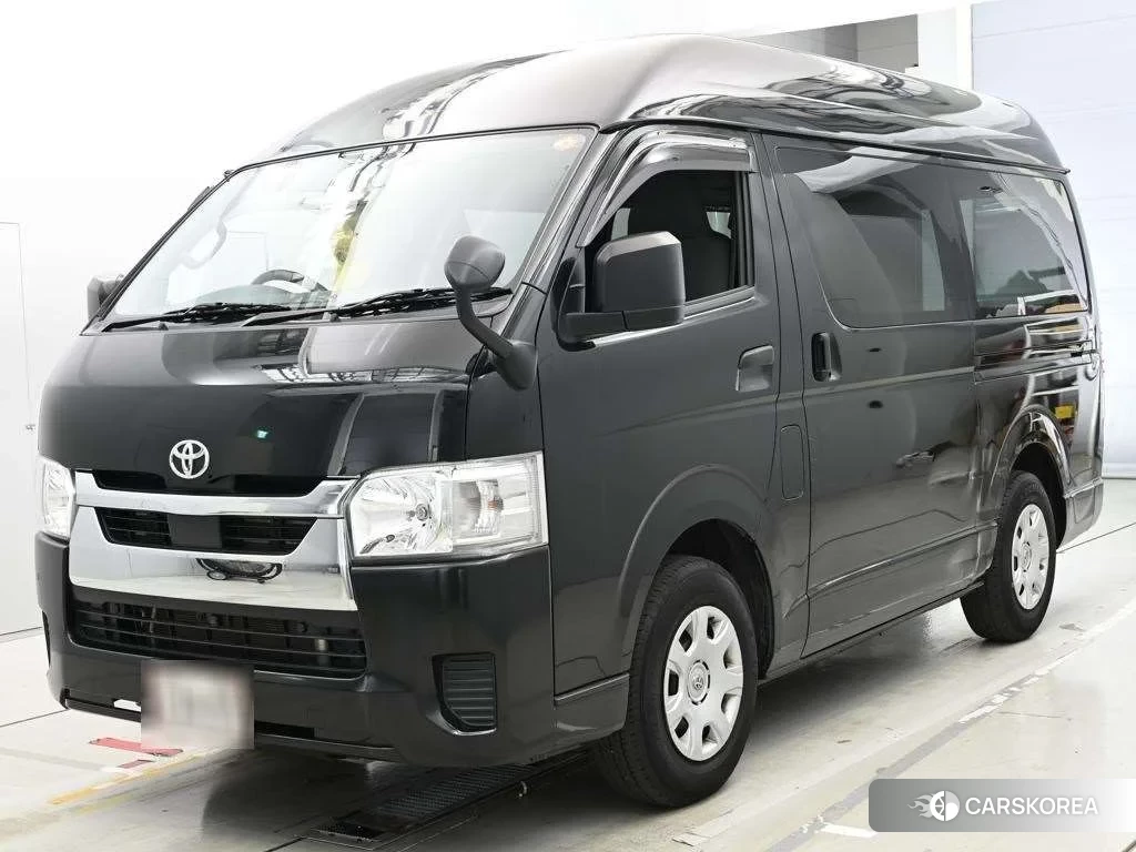 Toyota HiAce Van 2024 из Японии