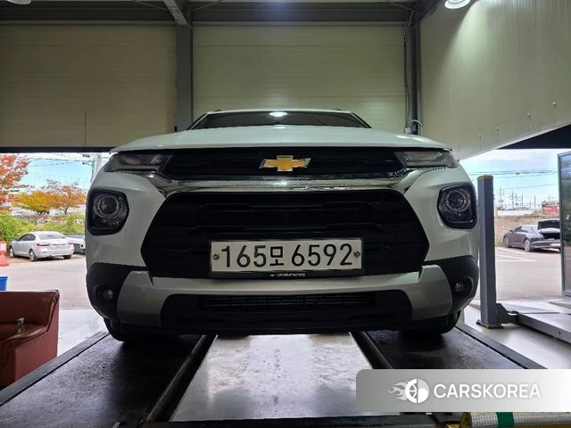 Chevrolet (GM Daewoo) Trailblazer 2020 Белый из Кореи