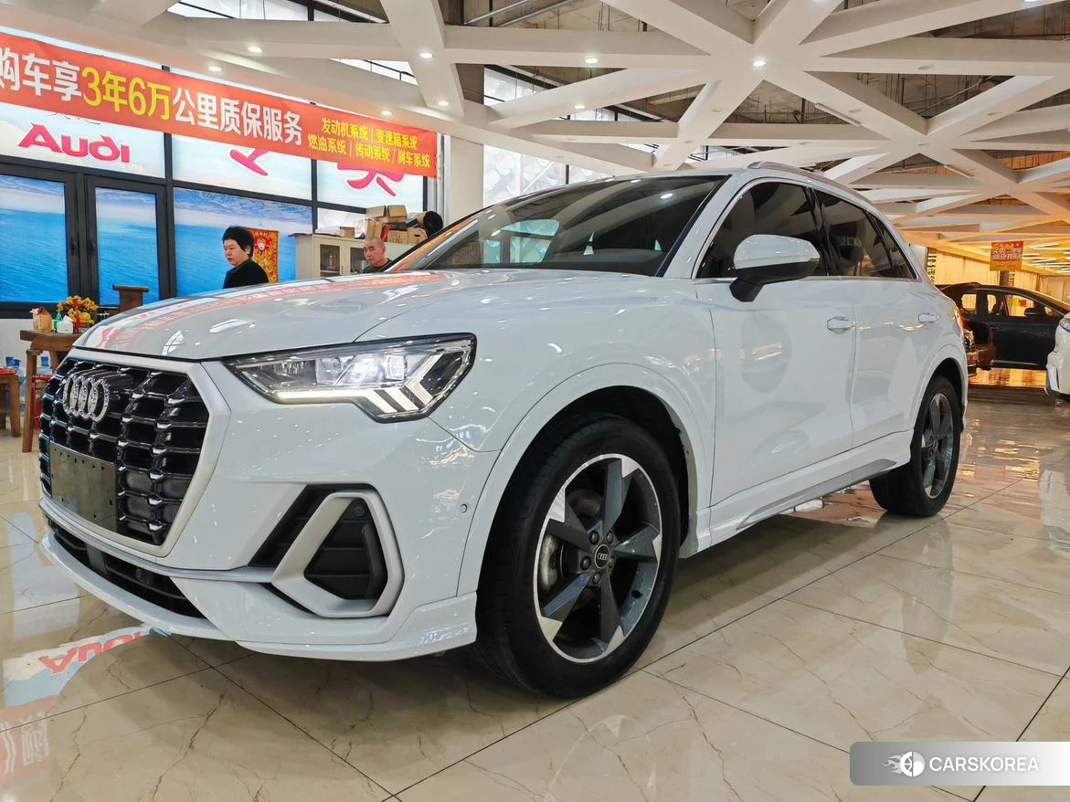Audi Q3 2020 Белый из Китая