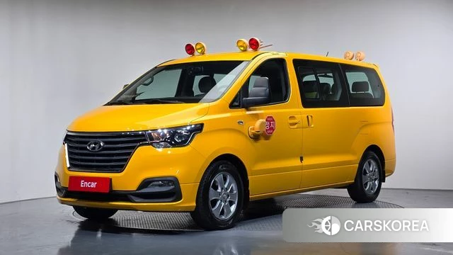 Hyundai The New Grand Starex 2018 Желтый из Кореи