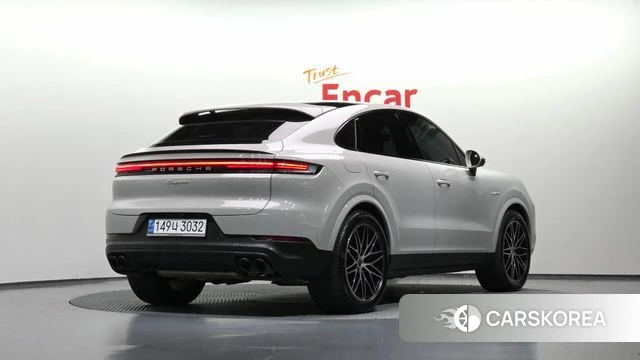 Porsche Cayenne (PO536) 2024 Серебристо-серый из Кореи