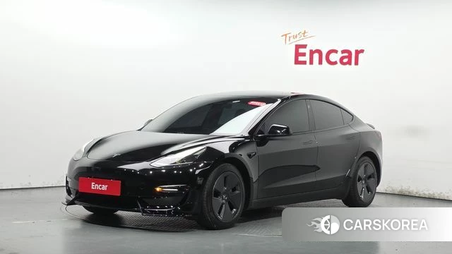 Tesla Model 3 2021 Черный из Кореи