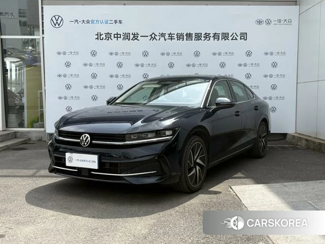 Volkswagen Magotan 2024 Синий из Китая