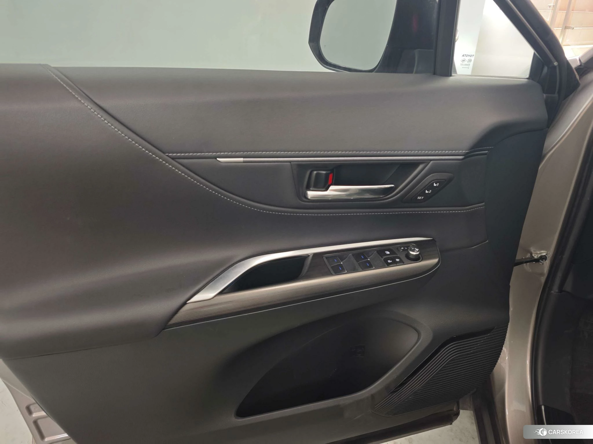 Toyota Harrier 2021 Шампань из Китая