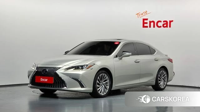 Lexus ES300h 7th generation 2018 Песочный из Кореи