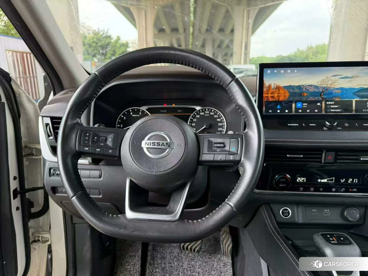 Nissan X-Trail 2021 Белый из Китая