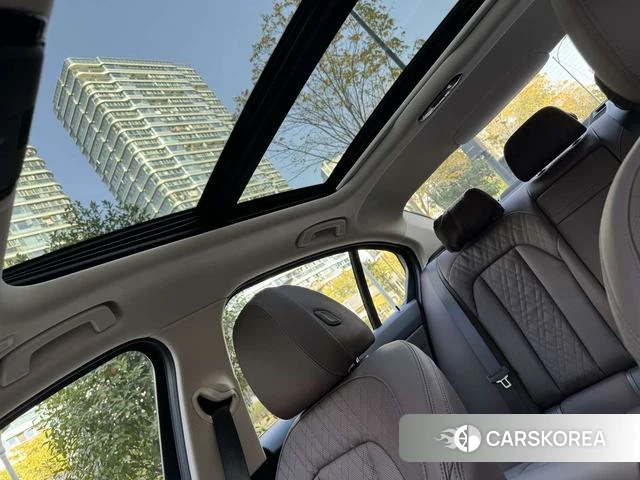 BMW i3 2024 Белый из Китая