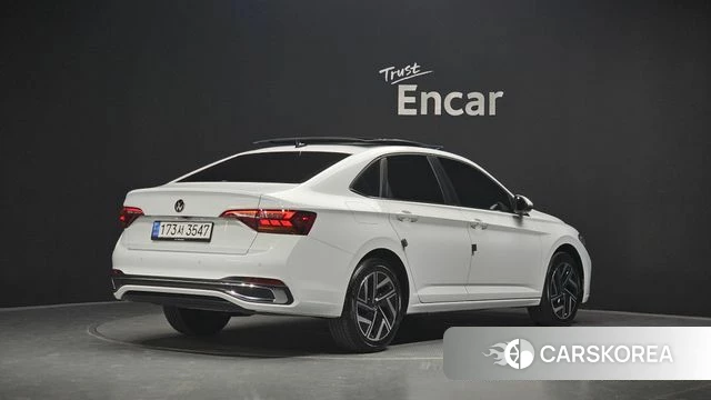 Volkswagen 7th Generation of Jetta 2022 Белый из Кореи