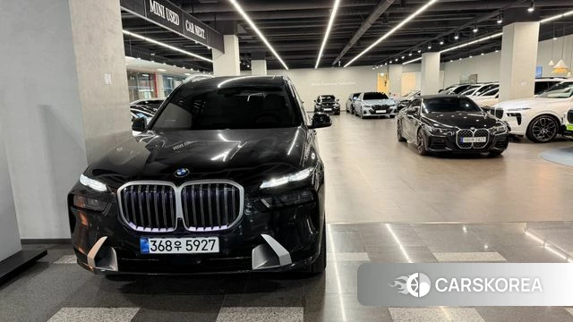 BMW X7 (G07) 2026 Черный из Кореи