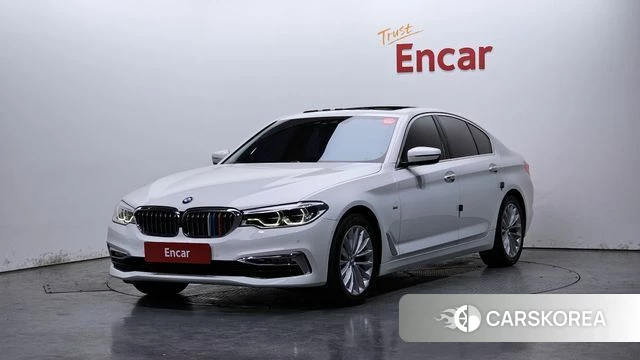 BMW 5 Series (G30) 2018 Белый из Кореи