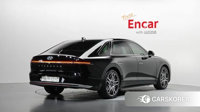 Hyundai Grandeur Hybrid (GN7) 2023 Черный из Кореи