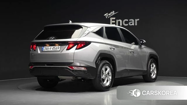 Hyundai Tucson (NX4) 2022 Серебристо-серый из Кореи