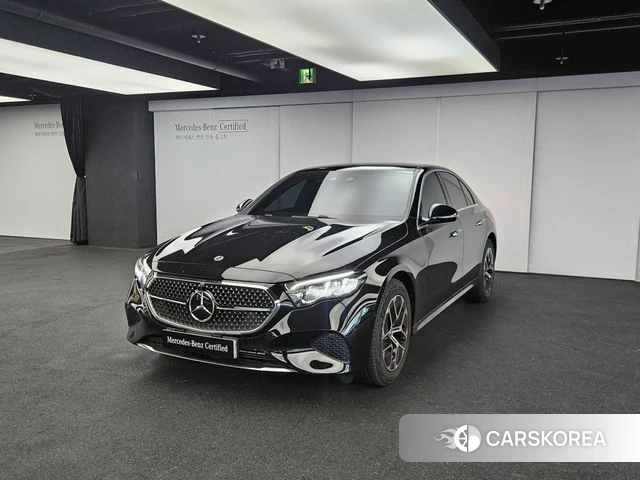 Mercedes-Benz E-Class W214 2026 Черный из Кореи