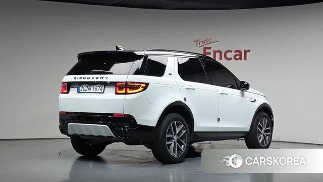 Land Rover Discovery Sports 2nd Generation 2025 Белый из Кореи