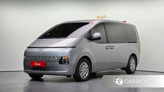 Hyundai Staria 2023 Серебряный из Кореи