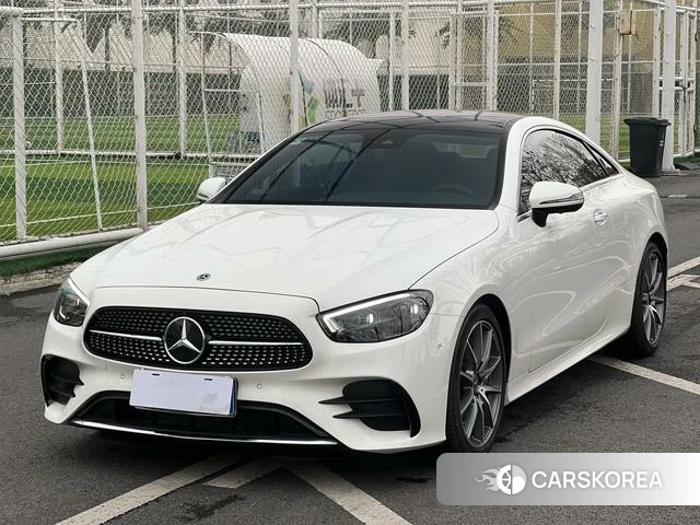 Mercedes-Benz E-Class 2021 Белый из Китая