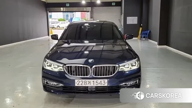 BMW 5 Series (G30) 2018 Синий из Кореи
