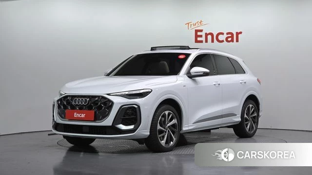 Audi Q5 (80A) 2025 Белый из Кореи
