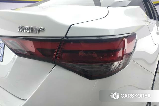 Nissan Sylphy 2025 Белый из Китая