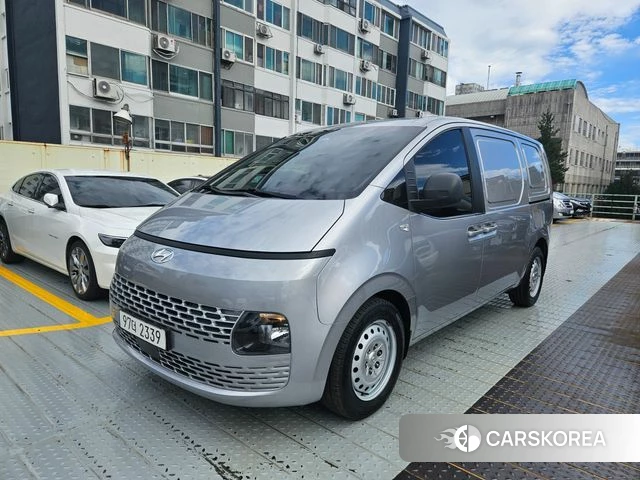 Hyundai Staria 2021 Серебряный из Кореи