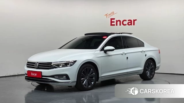 Volkswagen Passat GT (B8) 2022 Белый из Кореи