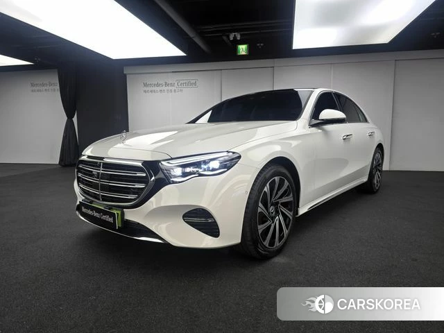 Mercedes-Benz E-Class W214 2026 Белый из Кореи