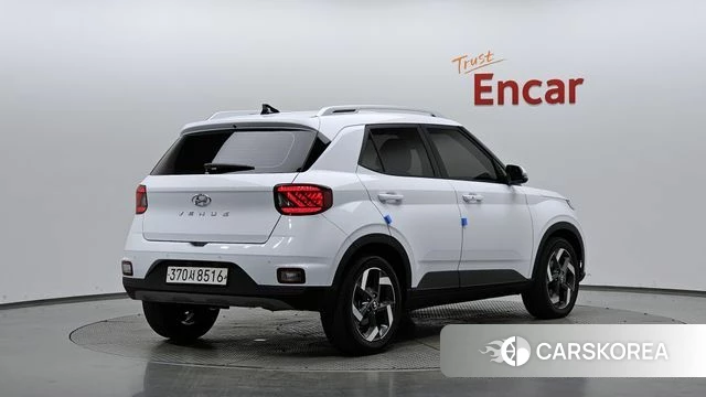 Hyundai Venue 2022 Белый из Кореи