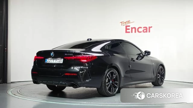 BMW 4 Series (G22) 2025 Черный из Кореи