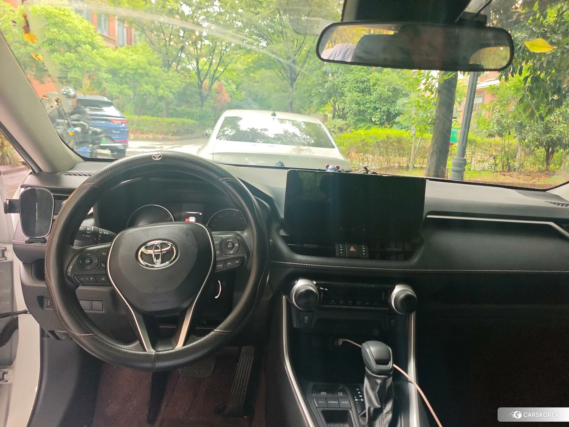 Toyota Wildlander 2024 Белый из Китая