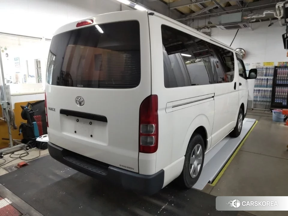 Toyota HiAce Van 2020 из Японии
