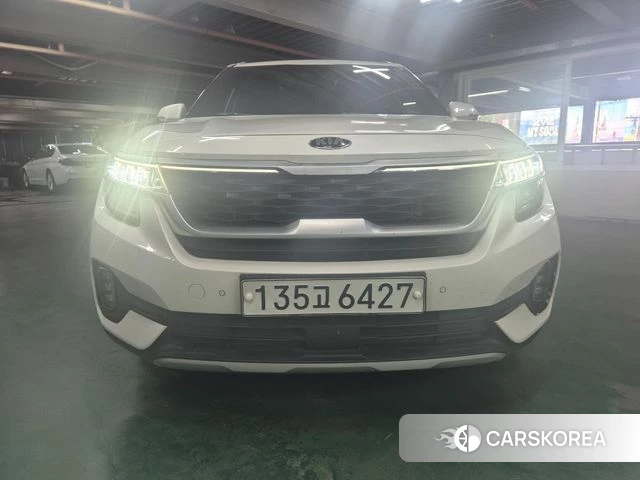 Kia Seltos 2020 Белый из Кореи