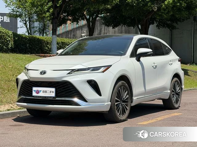 Toyota Venza 2023 Белый из Китая