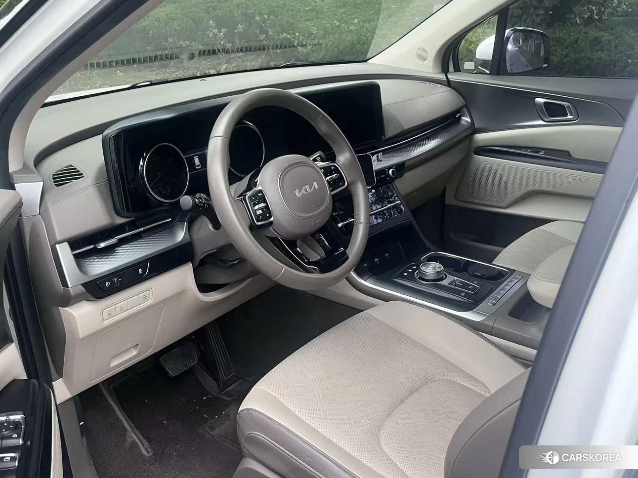 Kia Carnival 2021 Белый из Китая