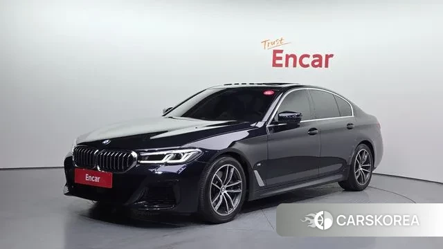 BMW 5 Series (G30) 2022 Черный из Кореи