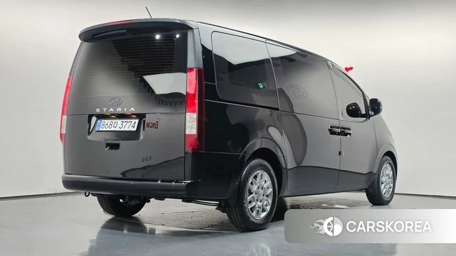 Hyundai Staria 2023 Черный из Кореи