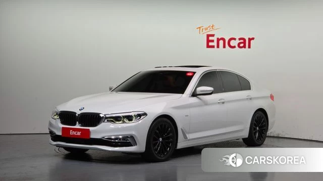 BMW 5 Series (G30) 2018 Белый из Кореи