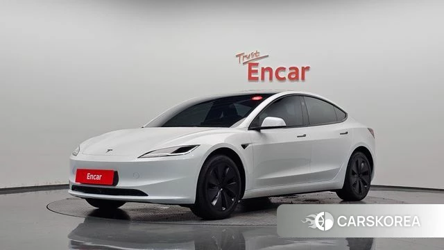 Tesla Model 3 2026 Белый из Кореи
