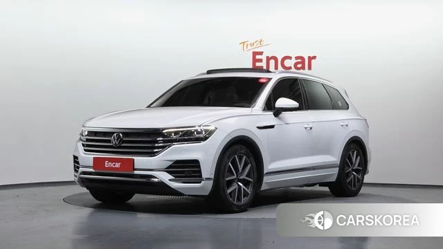 Volkswagen Touareg 3rd generation 2023 Белый из Кореи