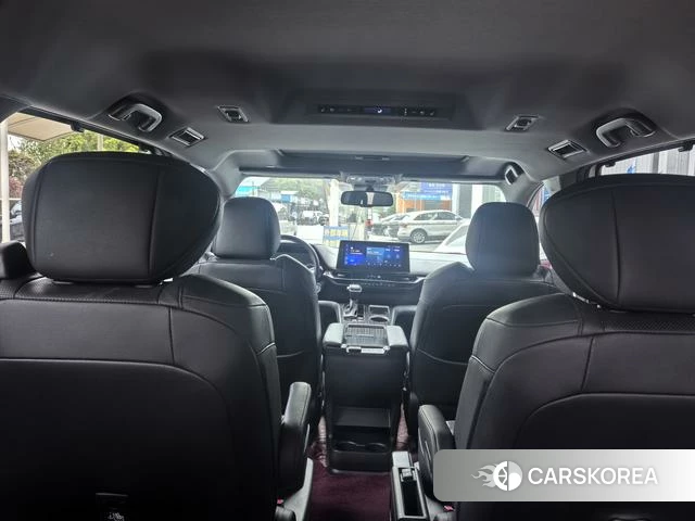 Toyota Sienna 2022 Белый из Китая